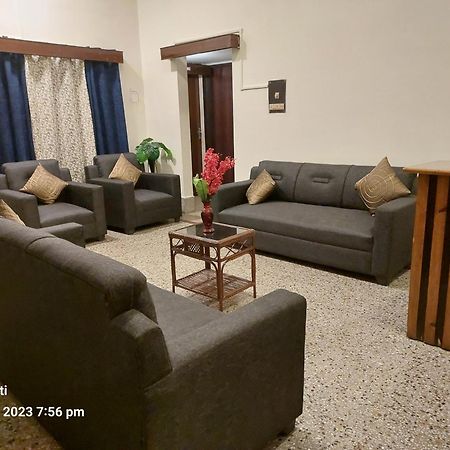 غاواهاتي Riverview Guest House المظهر الخارجي الصورة