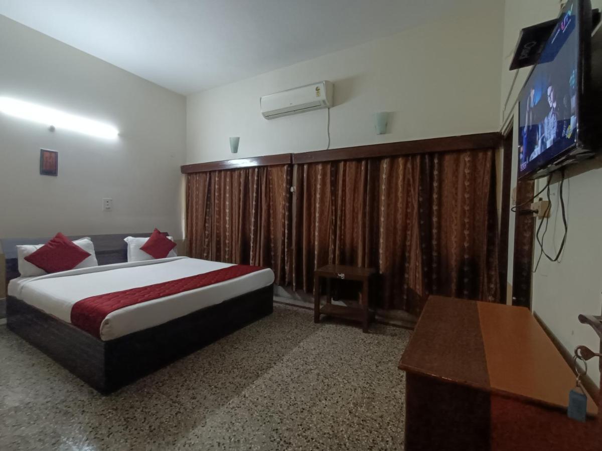 غاواهاتي Riverview Guest House المظهر الخارجي الصورة