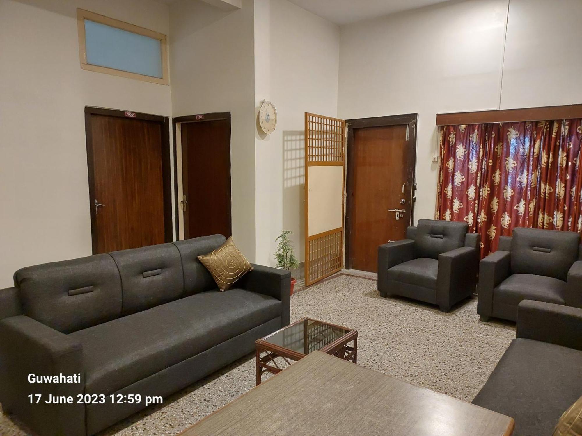 غاواهاتي Riverview Guest House المظهر الخارجي الصورة