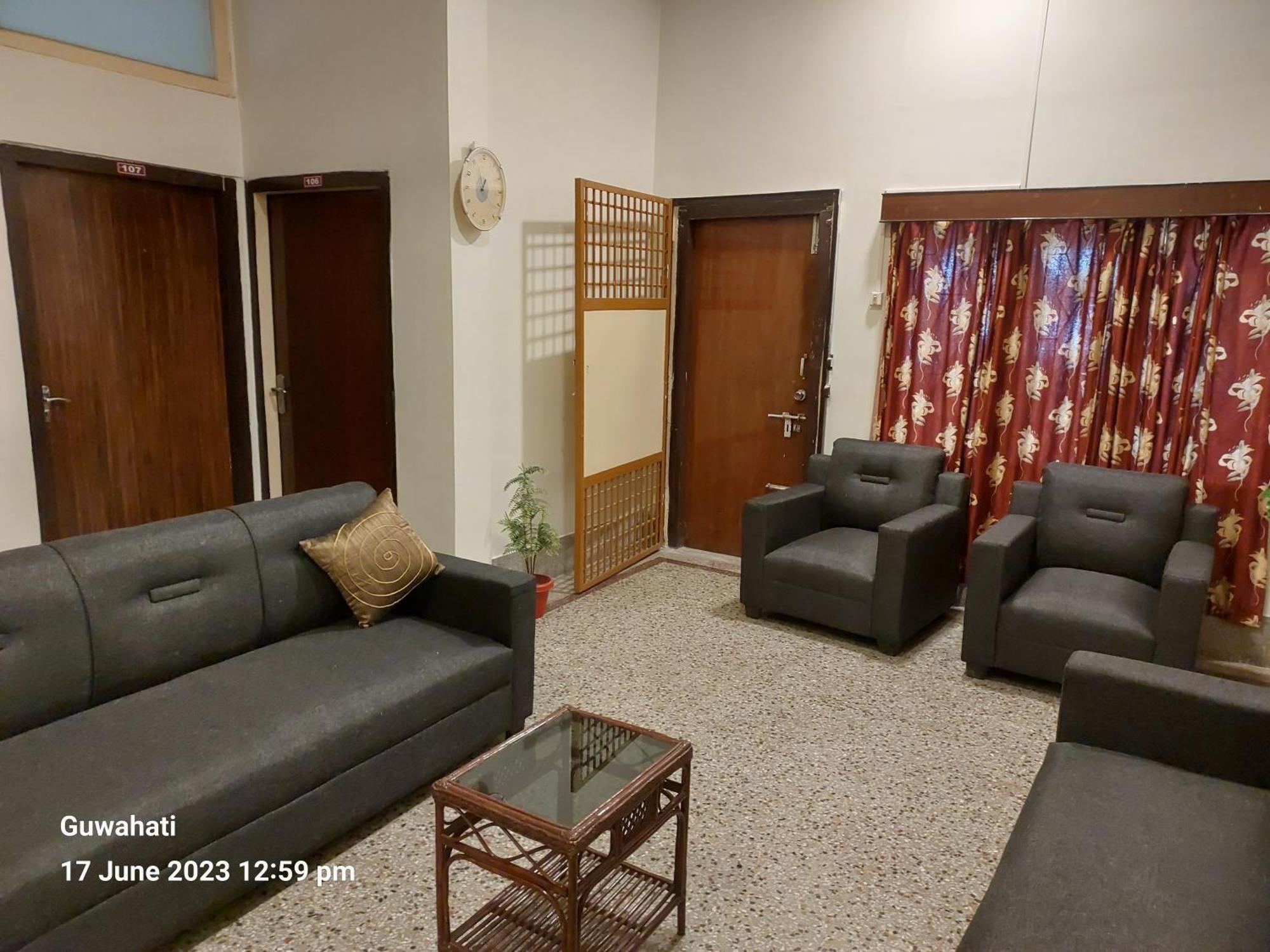 غاواهاتي Riverview Guest House المظهر الخارجي الصورة