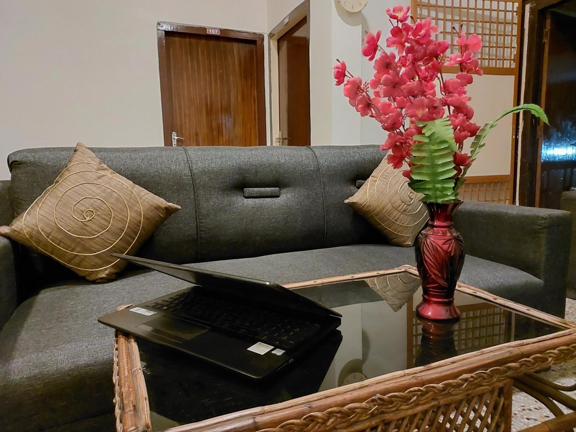 غاواهاتي Riverview Guest House المظهر الخارجي الصورة