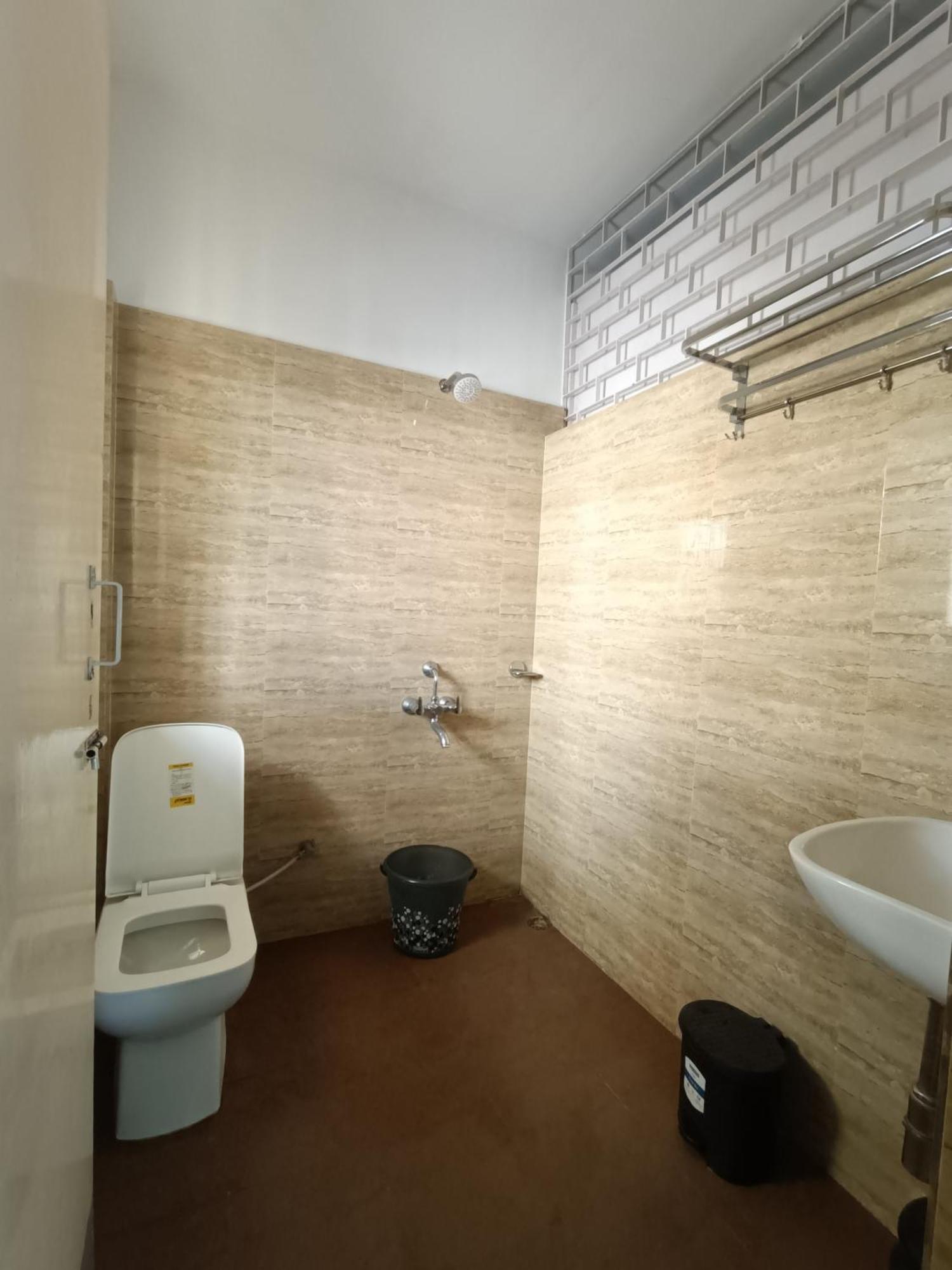 Riverview Guest House غاواهاتي المظهر الخارجي الصورة